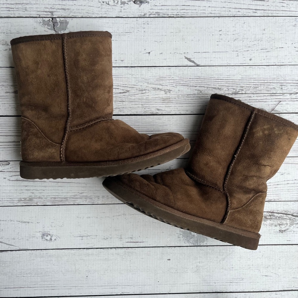 UGG Australia Classic Short Brown Leather Suede Sheepskin Boots Gorpcore Women 7